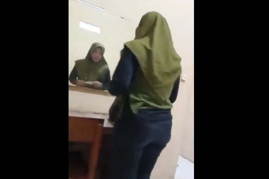 Gadis Hijab Main Wikwik Sama Bos Di Hotel